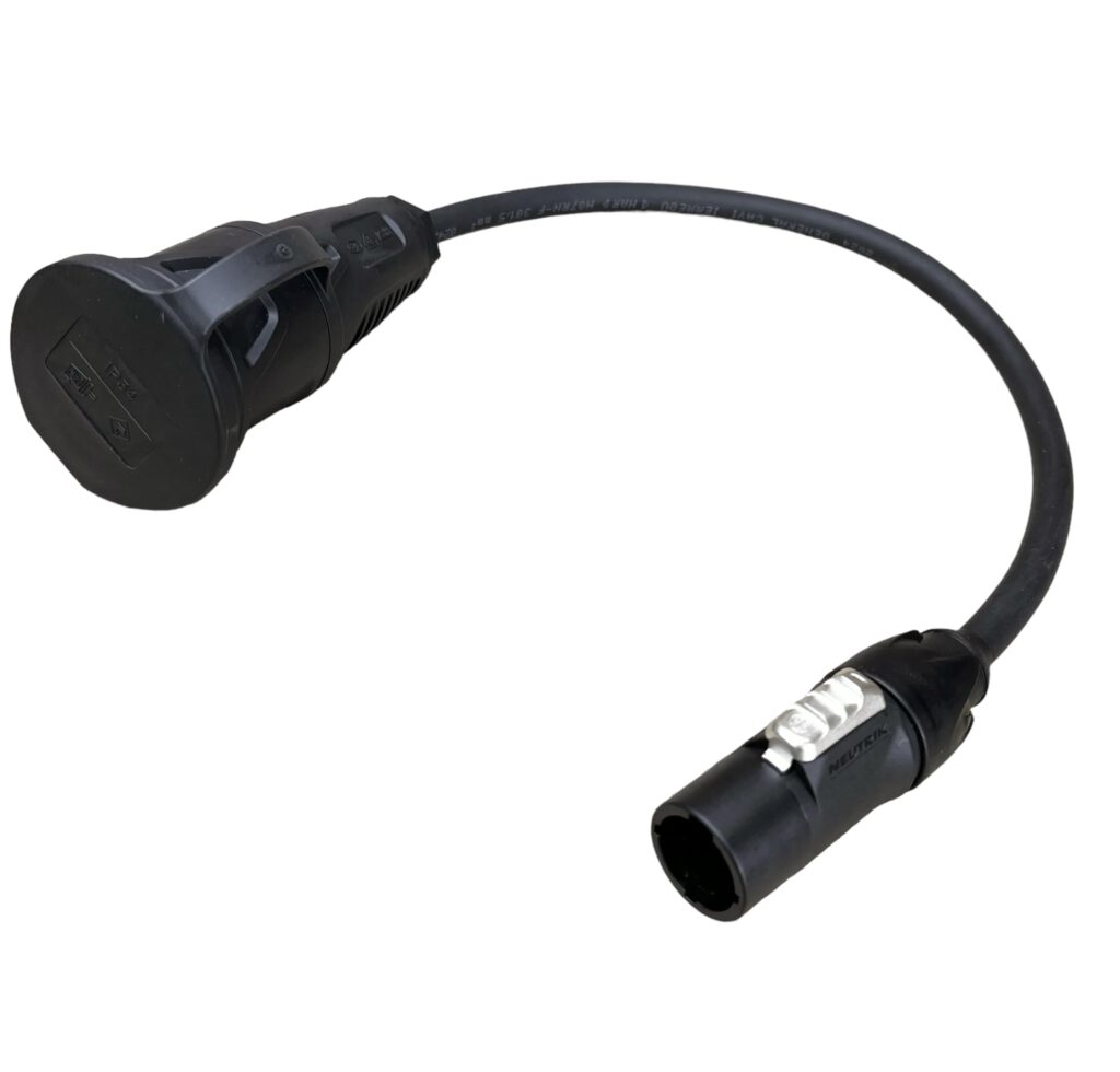 Verloopkabel PowerCON TRUE1 Female -> Schuko Female 3 x 2,5mm2 (75 cm)